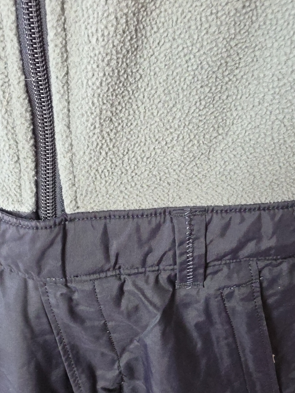 LANDS' END Navy Blue Gray Fleece Adjustable Straps Gorpcore Winter Snow Bibs 6 - Picture 3 of 7